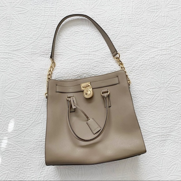 Michael Kors Large Hamilton Saffiano‎ Tote - Picture 1 of 16